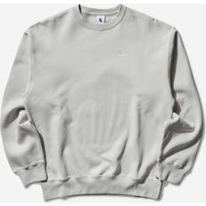 Nike Solo Swoosh Crewneck Sweatshirt Essential Stil - Beige