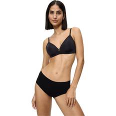 Trusser på tilbud Triumph Smart Invisible Maxi Trusse - Black