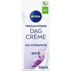 Nivea Gezichtscrèmes Nivea Dagcrème Sensitive SPF15 50 ml