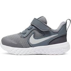 Nike Revolution 5 - Cool Grey