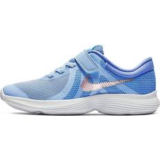 Nike Revolution 4