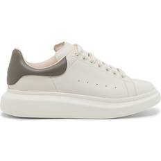 Alexander McQueen Men Sneakers • Compare prices »