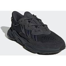 adidas OZWEEGO Shoes - Carbon/Grey Five/Core Black