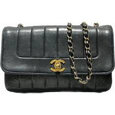 Chanel Axelremsväskor Chanel Vintage Crossbody Bag - Black