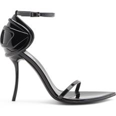 Sandaletter Diesel D-Ten Half Sandale À Talon Aiguille En Cuir Verni Et Satin - Black