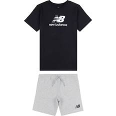 Övriga sets på rea New Balance Stacked Logo Tee & LB Short Set - Svart