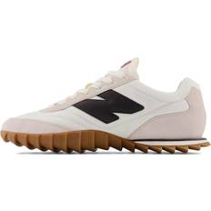 New Balance RC30 - Cream Black Red