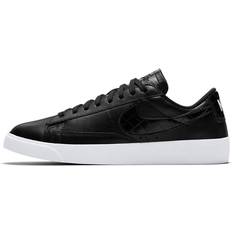 Nike Blazer Low - Black