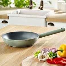 Dunelm Cast Aluminium Frying Pan 24 cm Green