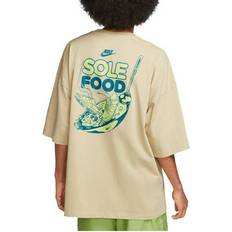 Nike Gold T-shirts Nike Sportswear Sole Food T-Shirt - Team Gold