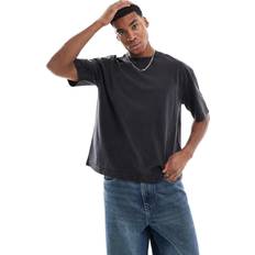 Hollister Cropped Firkantet T-shirt i Syrevask med Sømdetaljer - Sort