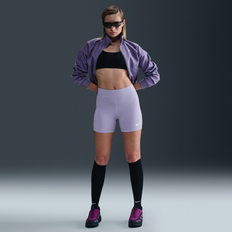 Lila Shorts Nike Sportswear Classic - Lila