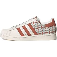 Green - adidas Superstar Shoes adidas Unisex Superstar Low-Top Sneakers - White/Red/Green