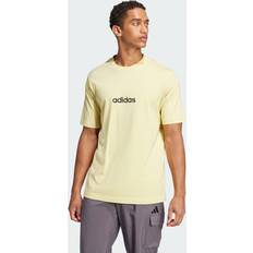 Adidas Gula T-shirts adidas M Lin Sj Tee Basplagg - Powyel/Black
