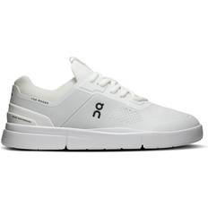 On Sneakers On The Roger Spin