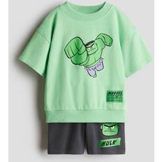 H&M Boys 2-Piece Printed Sweatshirt Set - Green
