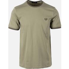 Fred Perry Kläder Fred Perry T-shirt Med Kontrasterande Ränder - Grön