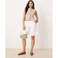 Abercrombie & Fitch Trousers & Shorts Abercrombie & Fitch Mid Rise Bermuda Shorts White