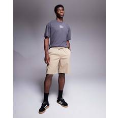 Chinoshorts I Løstsiddende Pasform - Beige