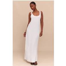 PrettyLittleThing Textured Scoop Neck Maxi Dress - Natural