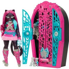 Skulltimate Hauntlywood Doll