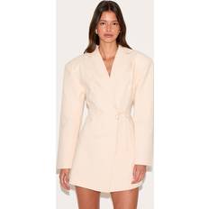 PrettyLittleThing Blend Tie Detail Blazer Dress - White