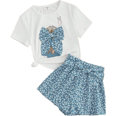 128/134 Övriga sets Shein Girls Ditsy Floral & Figure Graphic Tee & Belted Shorts