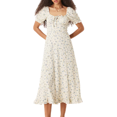 New Look Crinkle Milkmaid Midi Dress - White