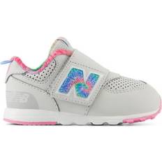 New Balance Sneakers på rea New Balance Skor - Grey Materia/Signal Rosa
