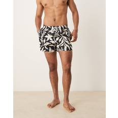 Abercrombie & Fitch Badbyxor Abercrombie & Fitch Lövmönstrade Badshorts 5 Tum Svartvita
