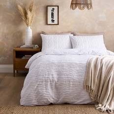 Dunelm Alton Tufted Stripe Quilt Cover Set - Bedspread White (220x230cm)