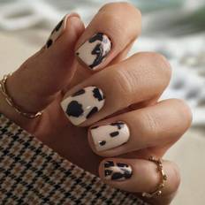 False Nails Shein Short Square Press-On Nails - Milky White Dotted Cow Print