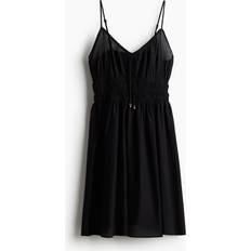 H&M Sort Stropkjole Med Smocksyet Parti - H&M