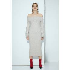 H&M Ribbstickad Off Shoulder Klänning - Beigemelerad