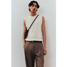 H&M Men Outerwear H&M Regular Fit Ribbed Sweater Vest - White