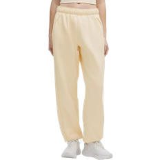 Lululemon Scuba Mid Rise Oversized Jogger - Butter Cream
