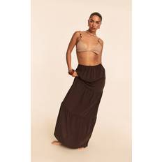 PrettyLittleThing Jupe De Plage Longue En Effet Lin Chocolat À Étages - Chocolat
