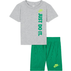 Nike Graphic T-Shirt and Shorts Set - Green