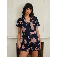 Sleepwear Chelsea Peers Short Sleeve Revere And Short Pyjama Set - Leopards/Navy