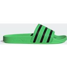 Adidas Gröna Tofflor & Sandaler adidas Adilette Sporttofflor - Screaming Green/Core Black