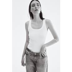 Bodys H&M Gerippter Tangabody aus Seidenmix - Cremefarben