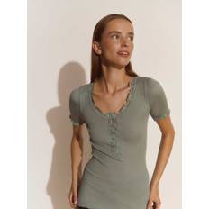 Silke T-shirts Rosemunde Beatha SS Regular W Button T-shirt - Grøn