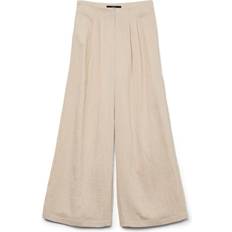 Vero Moda Curve Pleat Front Wide Leg Trouser Co-Ord - Cream