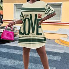 Shein Slaydiva Plus Size Women Casual Minimalist Sport Style Slogan Print Dress