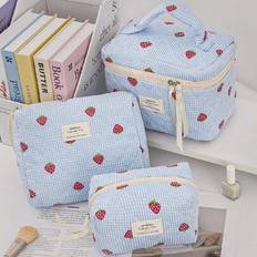 Polyester Cosmetic Bags Shein Quilted Stawberry Design Travel Cosmetic Bag - Large Capacity
