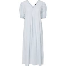 Cashmere - Dame Kjoler Pieces Pcalma 2/4 Vneck Midi Dress WVN D2 - Cashmere Blue/Bright White