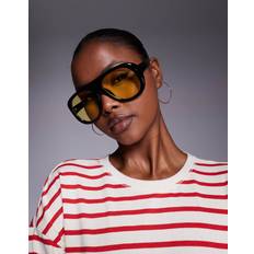 Chunky Yellow Lens Aviator Sunglasses - Black