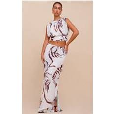 PrettyLittleThing White Shell Print Chiffon Split Maxi Skirt