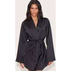 PrettyLittleThing Satin Nightwear Robe - Black