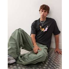 Nike Oversize T-shirts Nike SB Graphic T-Shirt - Black